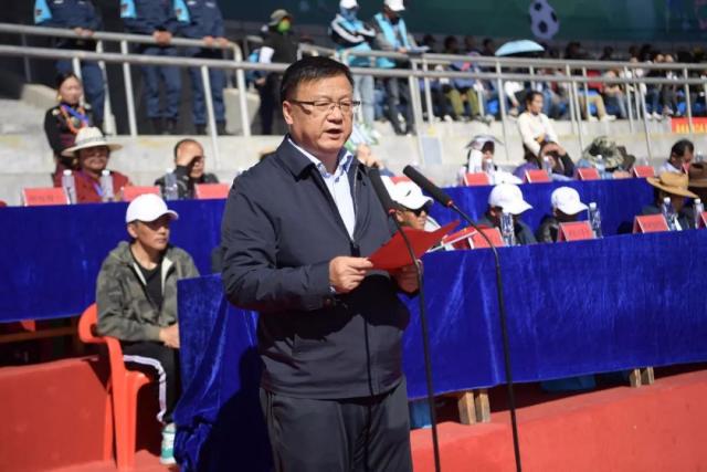詹姆斯将在76人季前赛首战迎战篮网